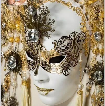 Metal mask of Venice